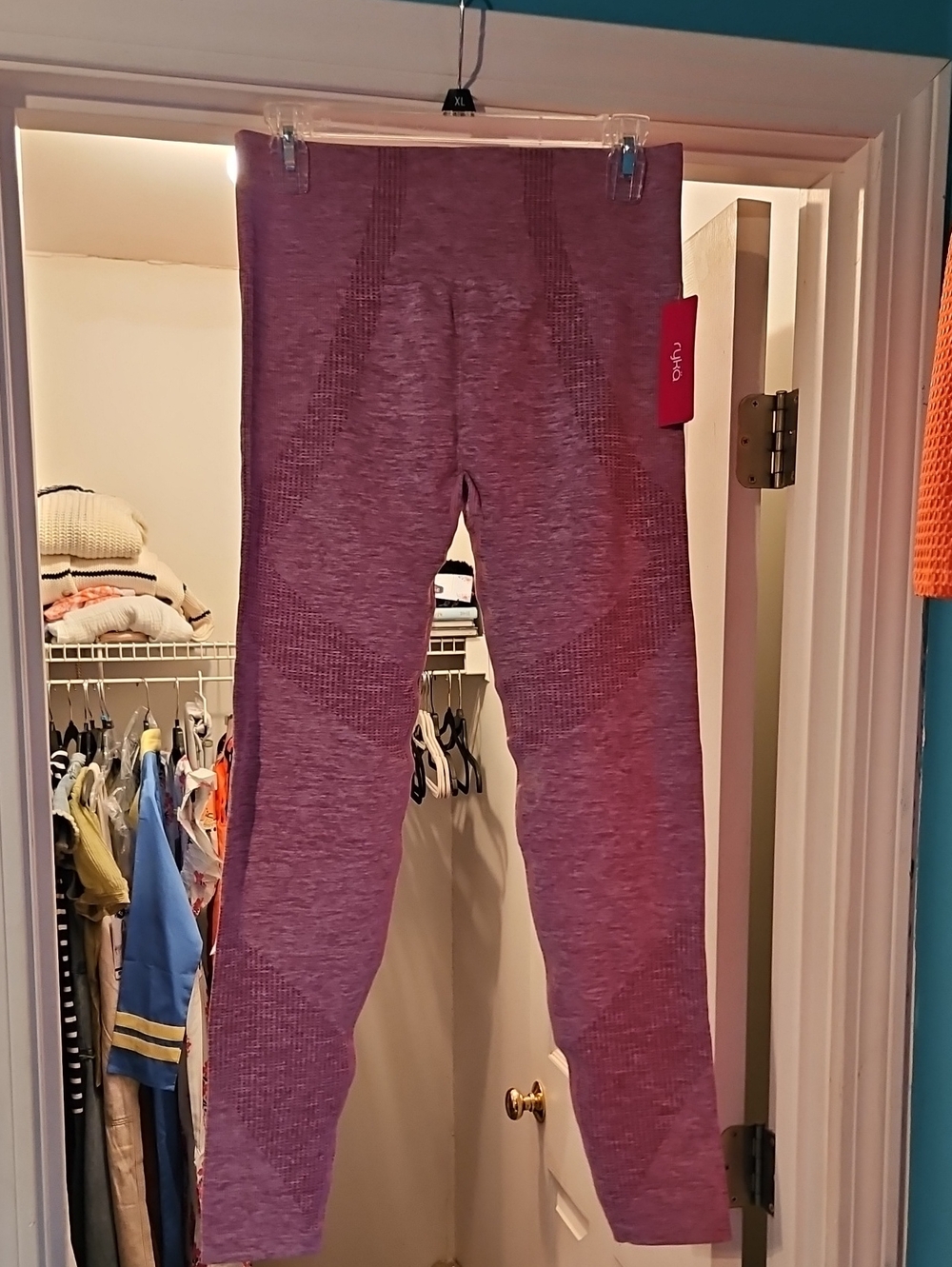 Seamless Womens Active Leggings - Boysenberry